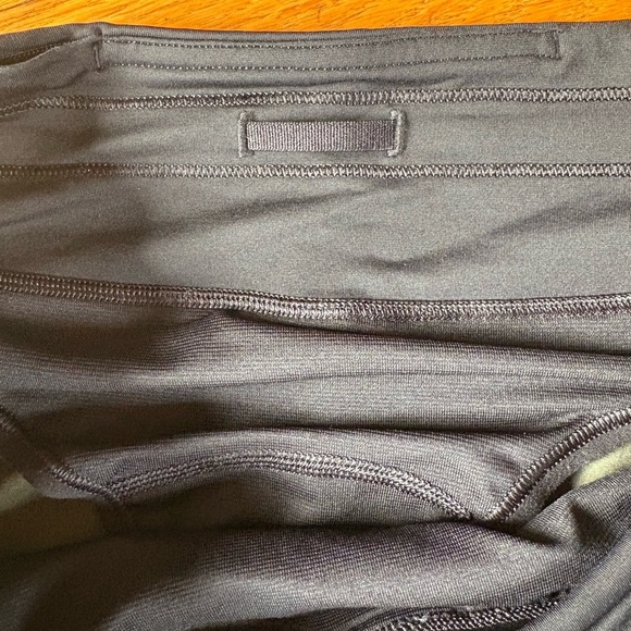 Lululemon shorts - Picture 7 of 7